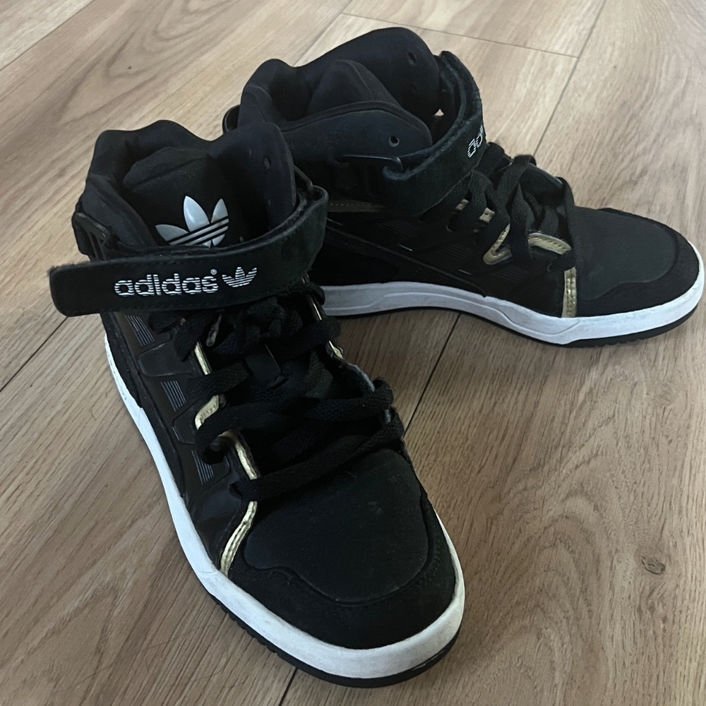 Adida high top